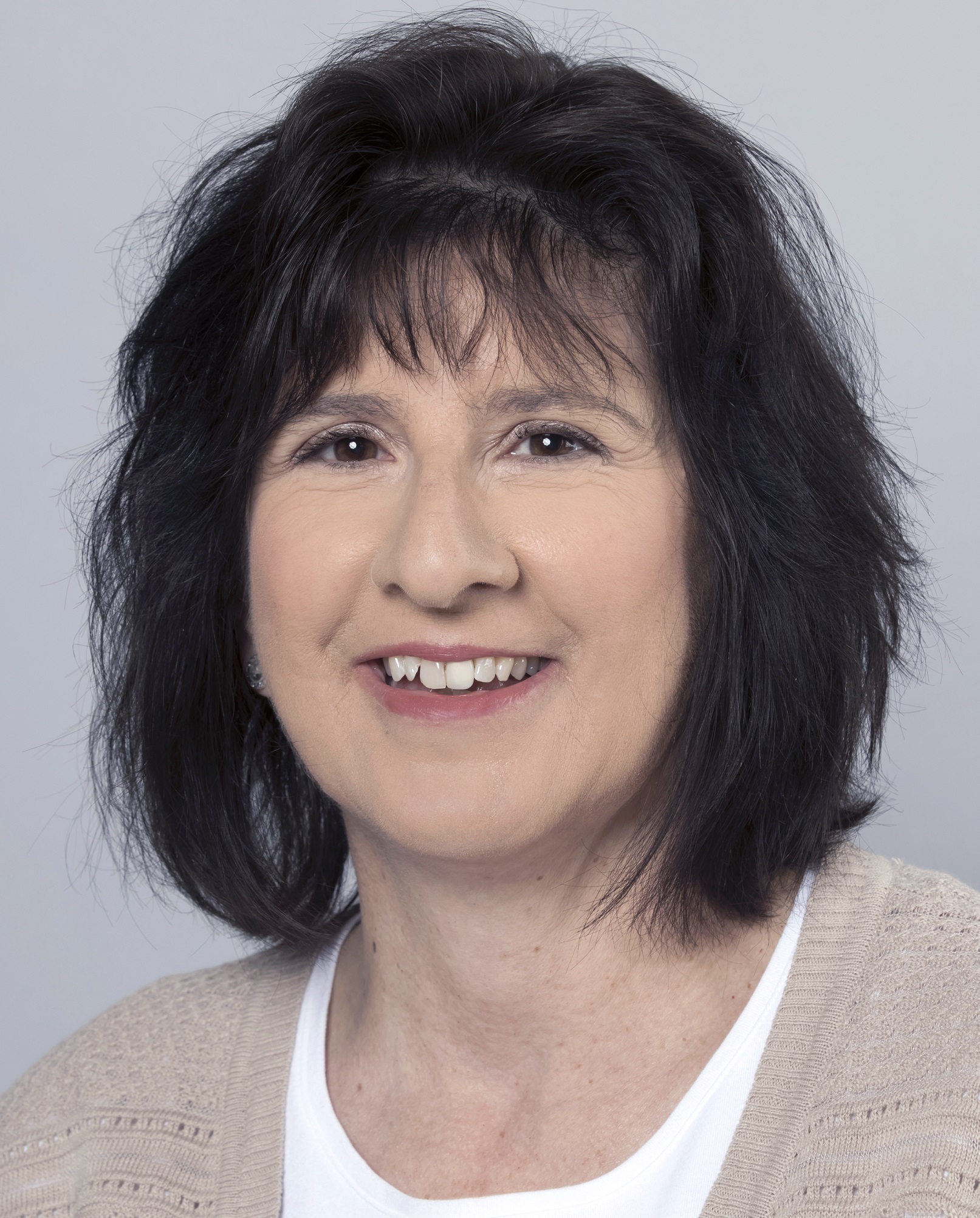 Julia Eisenstein Associate Librarian University of Detroit Mercy Julia Eisenstein headshot