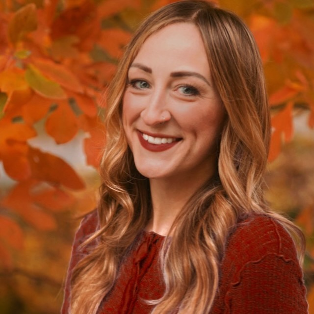 Jaci Cooper headshot