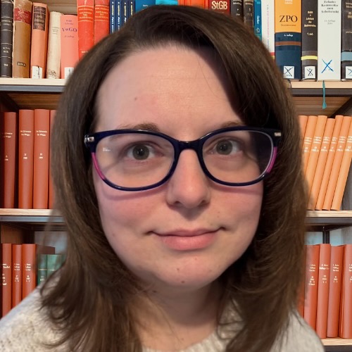 Katie Steward Headshot